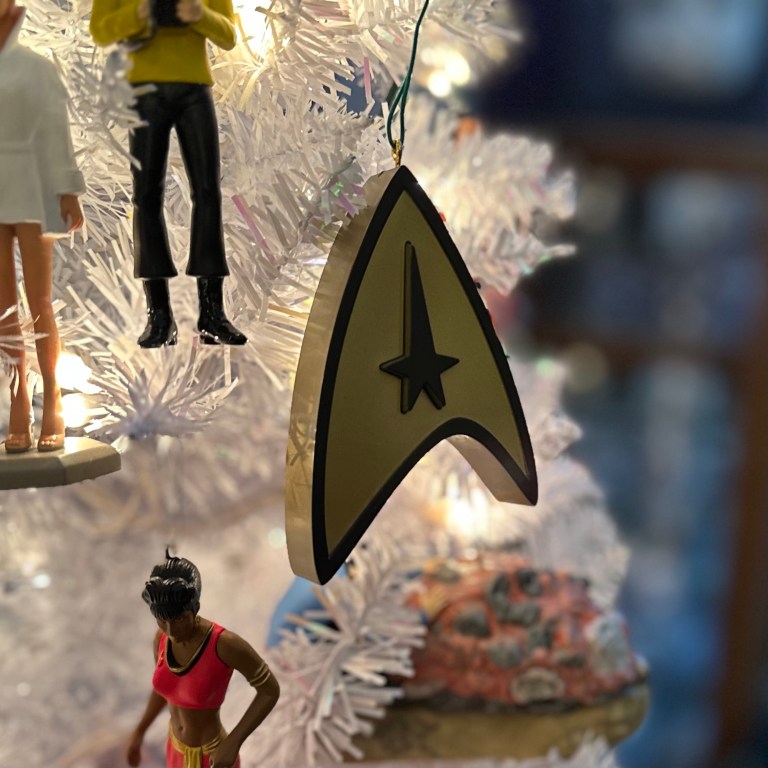 Star Trek Tree Toppernull