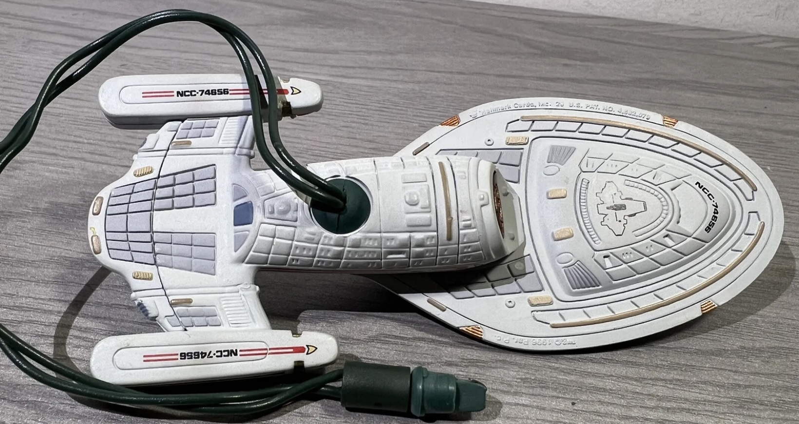 009. U.S.S. Voyager NCC-74656 | Hallmark Star Trek Ornaments