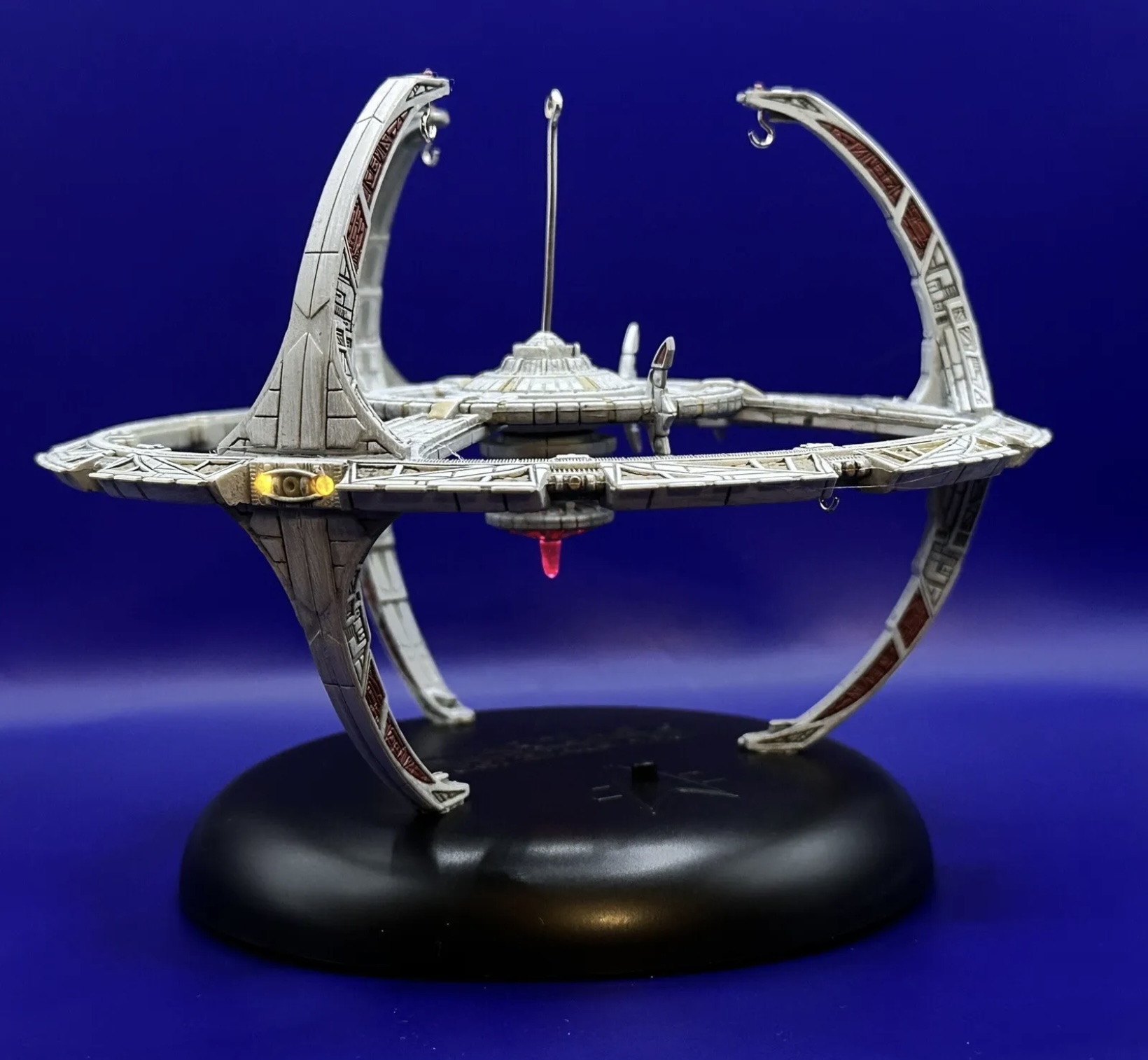 025. Space Station Deep Space Nine | Hallmark Star Trek Ornaments