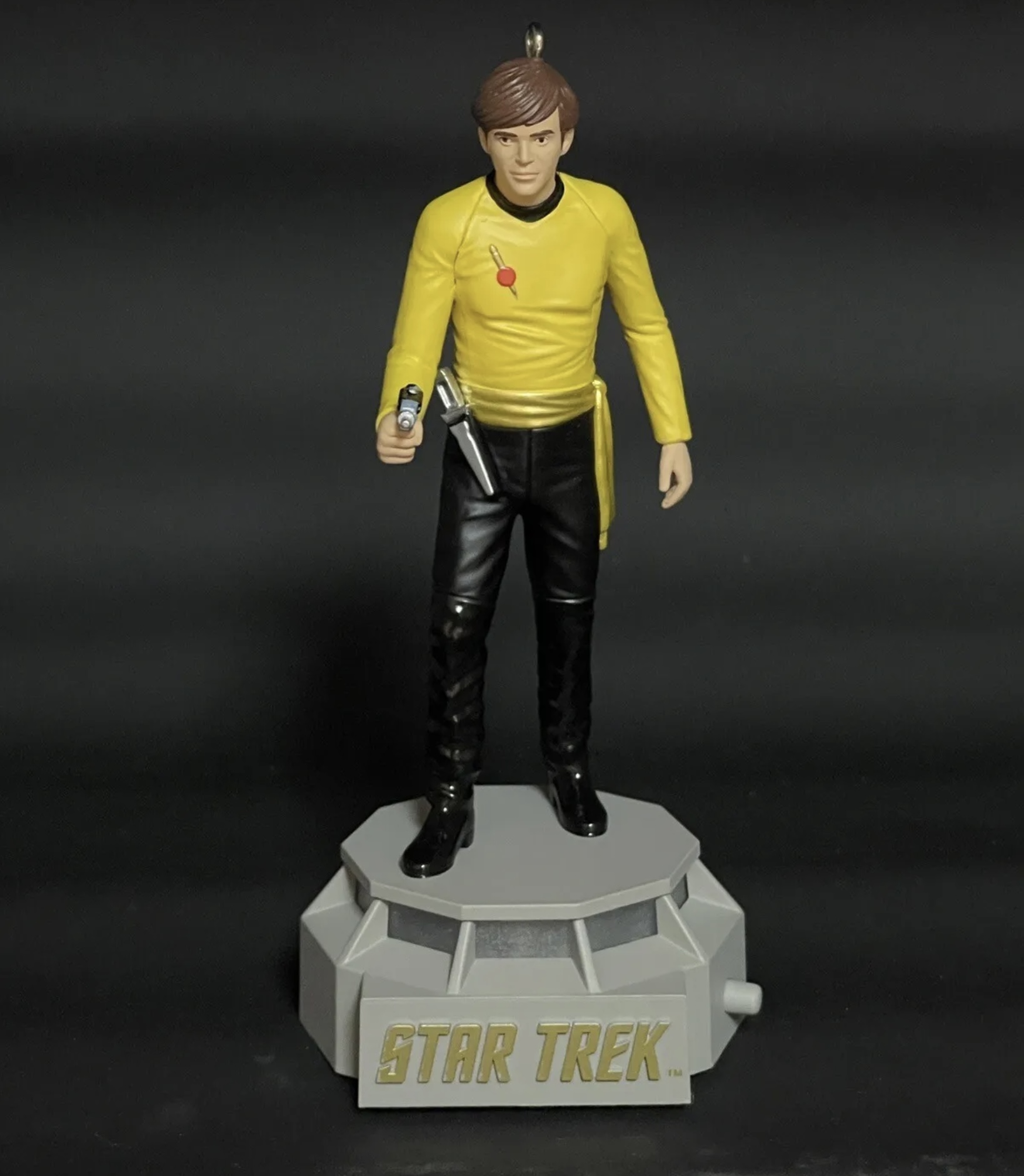 105. Ensign Pavel Chekov (Storyteller) | Hallmark Star Trek Ornaments